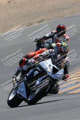 media/Apr-09-2023-SoCal Trackdays (Sun) [[333f347954]]/Turn 10 (115pm)/